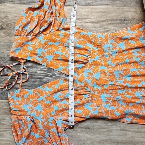 STUNNING MAXI DRESS - Picture 5 of 16